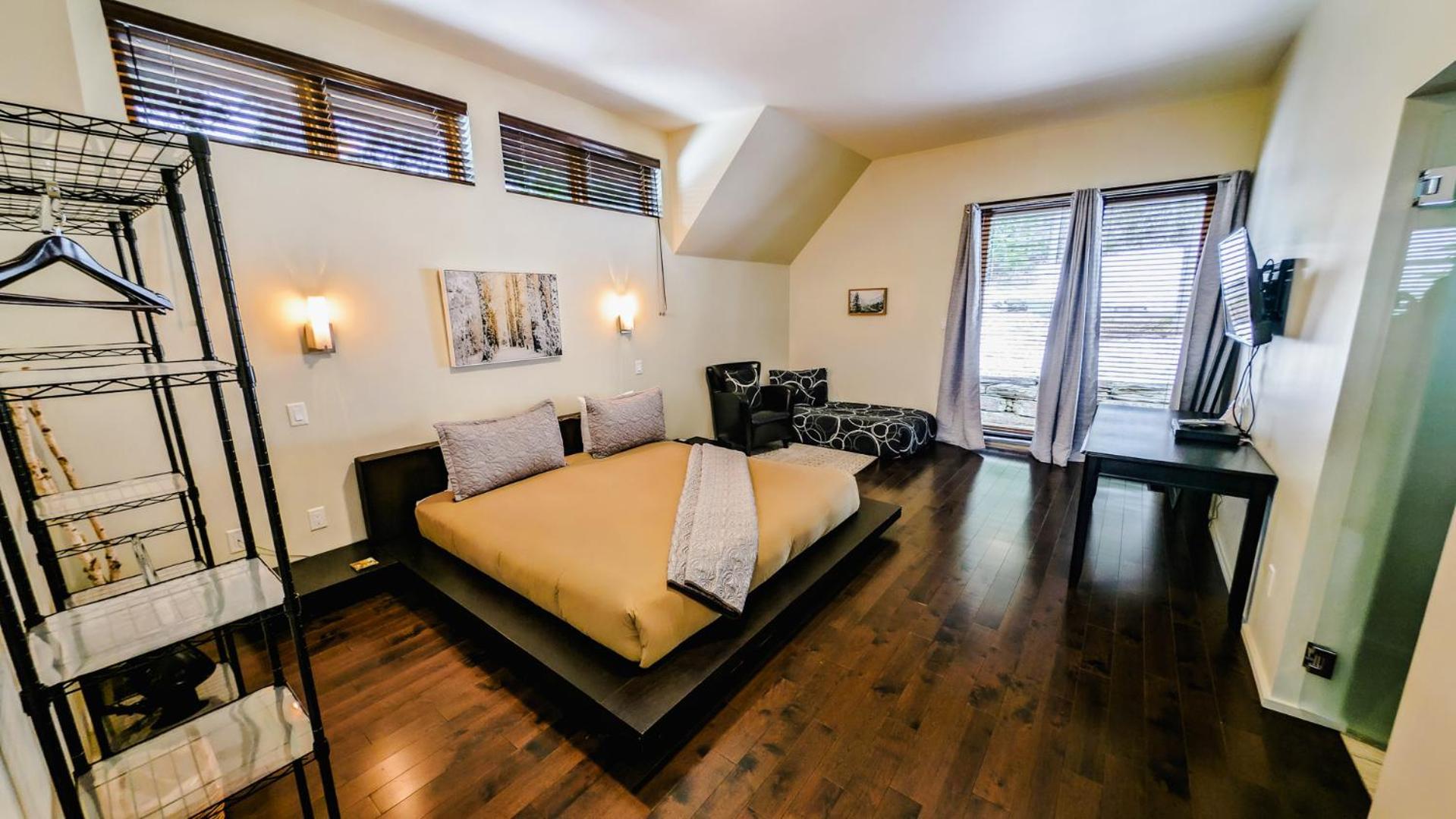 Lush Mountain Accommodations โกลเดน ภายนอก รูปภาพ
