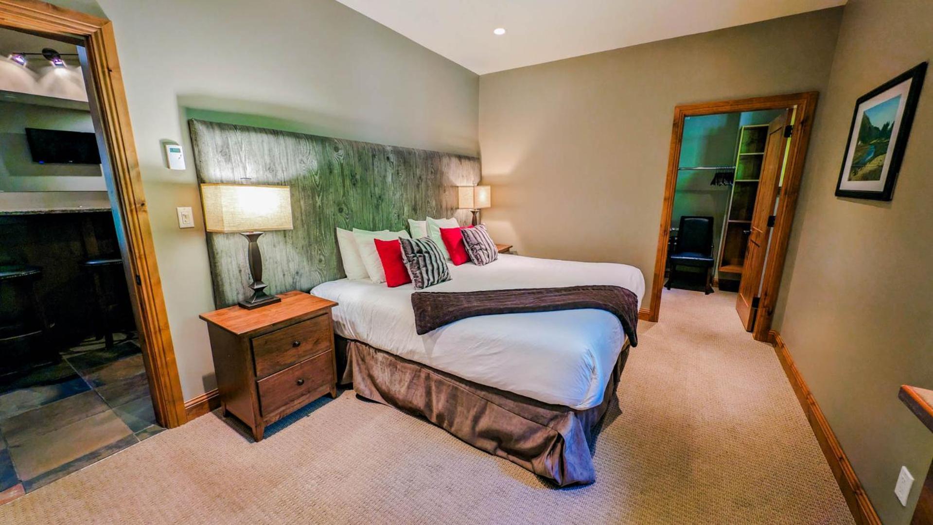 Lush Mountain Accommodations โกลเดน ห้อง รูปภาพ