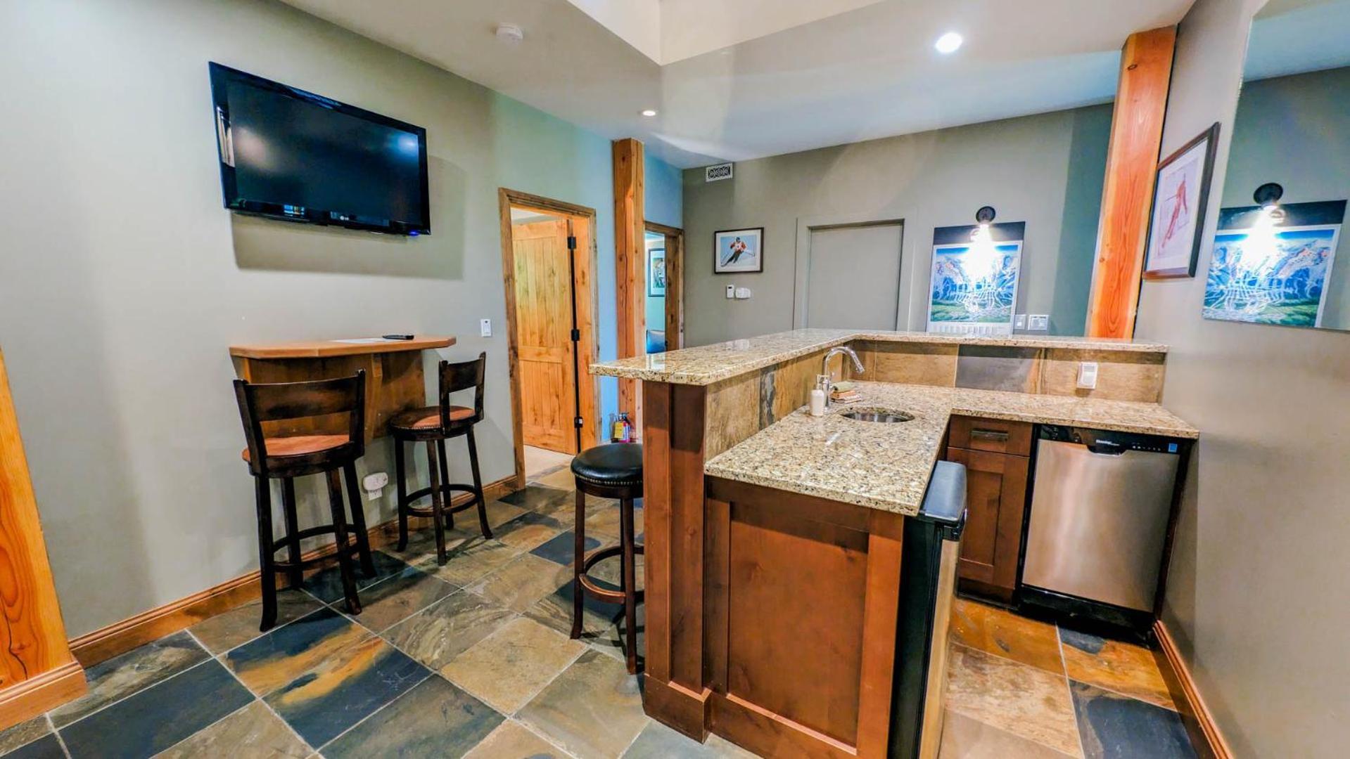 Lush Mountain Accommodations โกลเดน ห้อง รูปภาพ