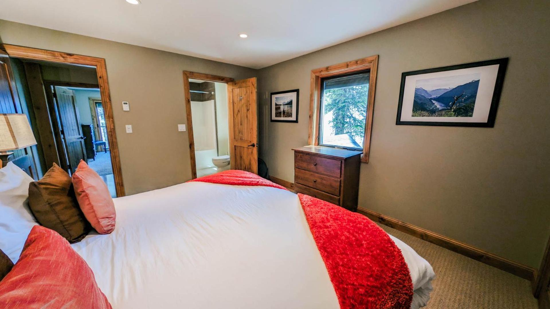 Lush Mountain Accommodations โกลเดน ห้อง รูปภาพ