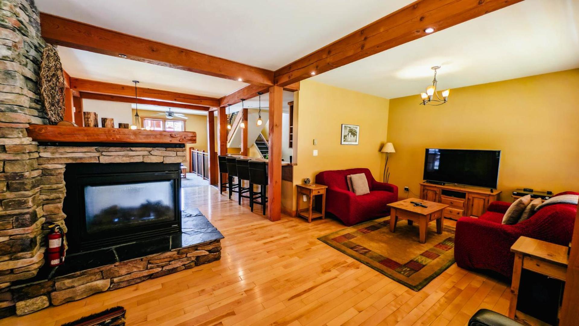Lush Mountain Accommodations โกลเดน ห้อง รูปภาพ