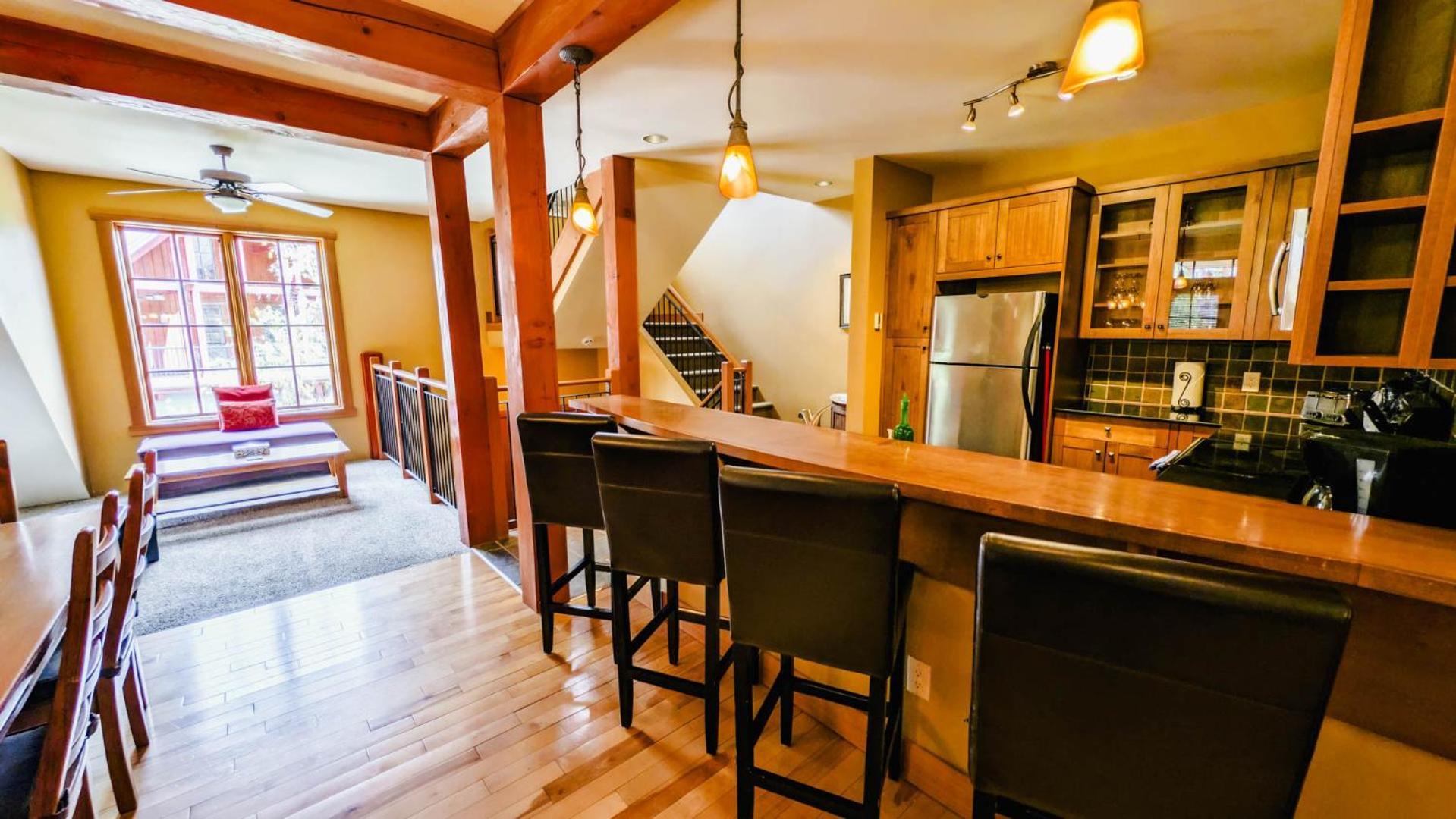 Lush Mountain Accommodations โกลเดน ห้อง รูปภาพ