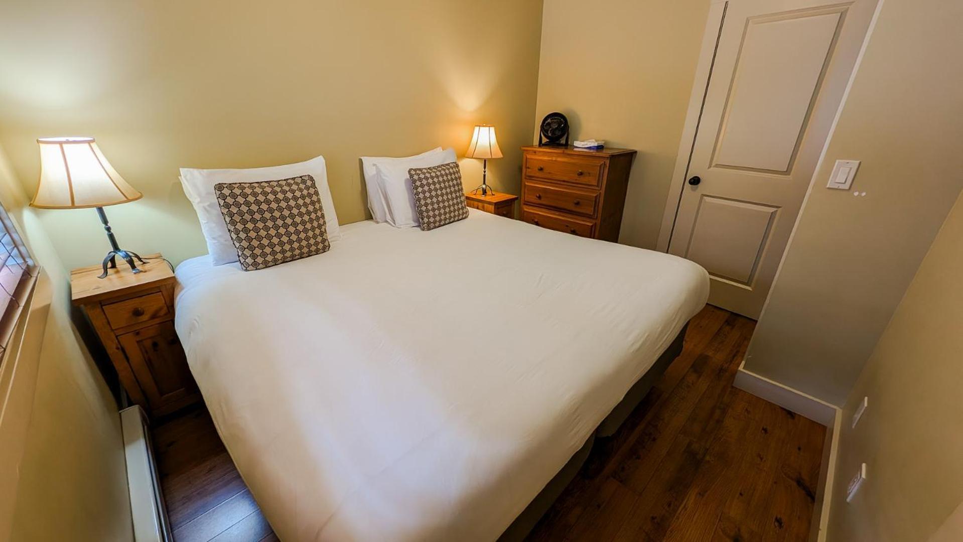 Lush Mountain Accommodations โกลเดน ห้อง รูปภาพ